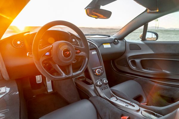 2015 McLaren P1