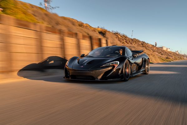 2015 McLaren P1