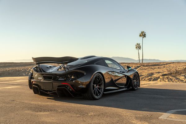 2015 McLaren P1