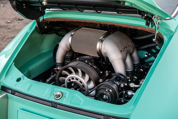 1991 Singer 911 "Malibu"