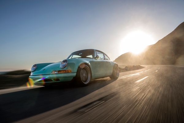 1991 Singer 911 "Malibu"