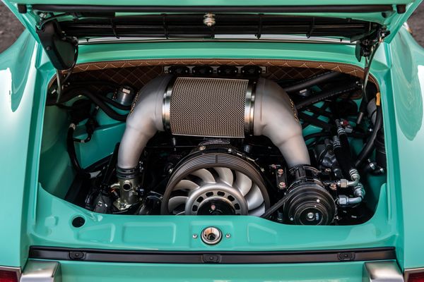 1991 Singer 911 "Malibu"