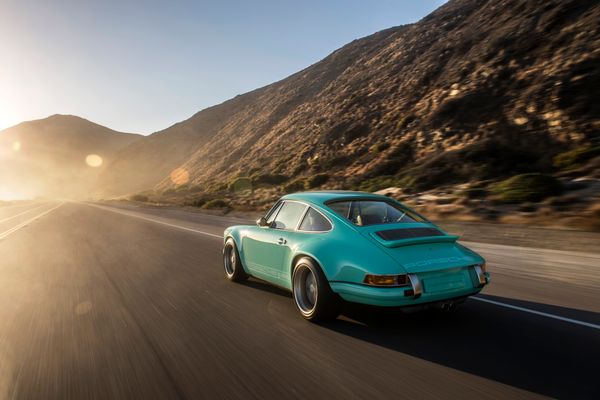 1991 Singer 911 "Malibu"