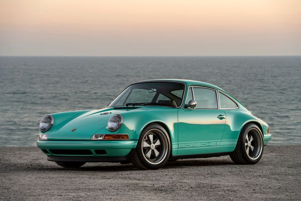 1991 Singer 911 "Malibu"