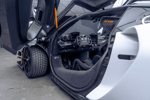 2020 McLaren Senna GTR