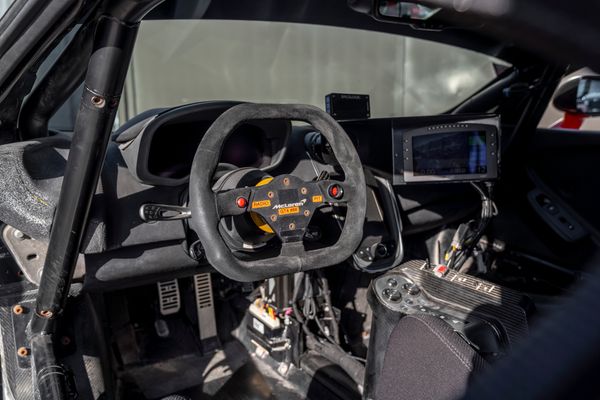 2017 McLaren 570S GT4