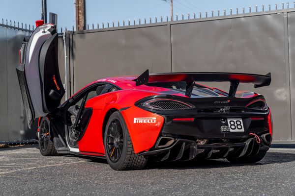 2017 McLaren 570S GT4