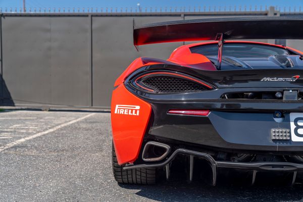 2017 McLaren 570S GT4