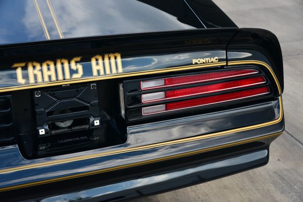 1977 Pontiac Firebird Trans Am Y82
