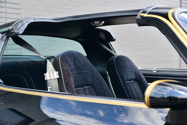 1977 Pontiac Firebird Trans Am Y82