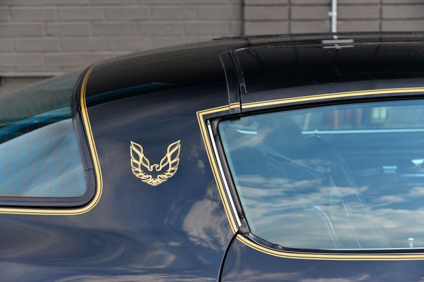 1977 Pontiac Firebird Trans Am Y82