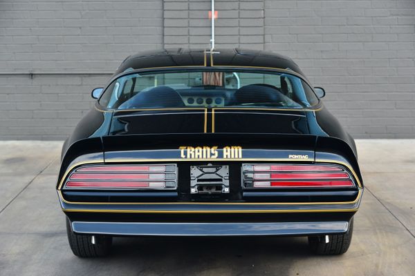 1977 Pontiac Firebird Trans Am Y82