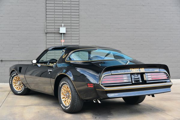 1977 Pontiac Firebird Trans Am Y82