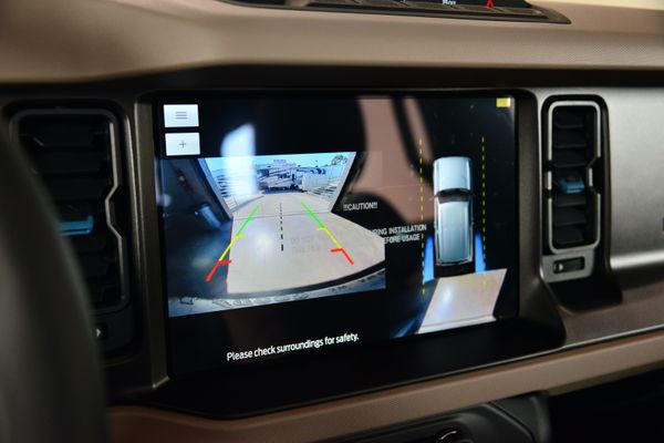 2022 Ford Bronco Wildtrak V6 4-Door, Cyber Orange Metallic, previously sold by Sandbox Motors