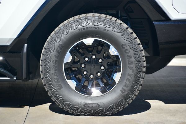 2022 GMC Hummer EV Edition 1