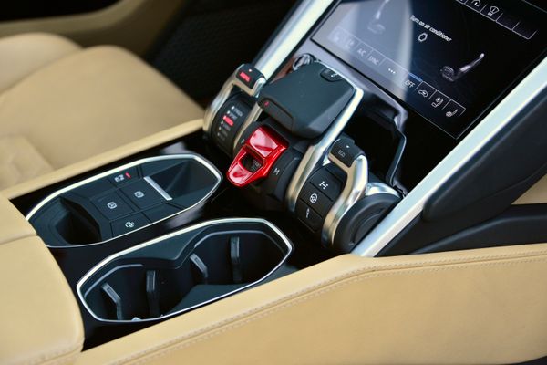 2019 Lamborghini Urus