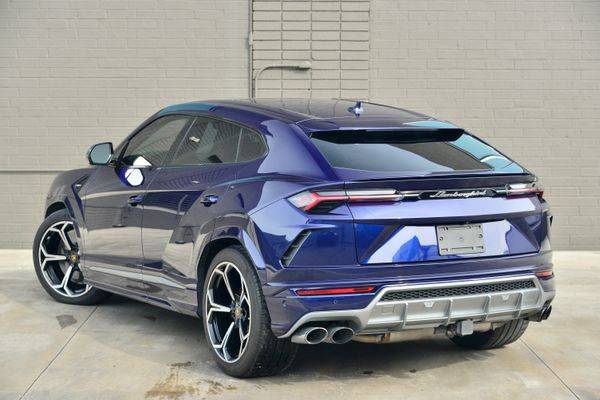 2019 Lamborghini Urus