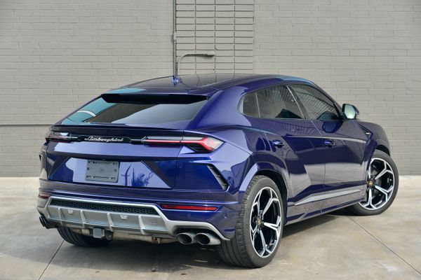 2019 Lamborghini Urus