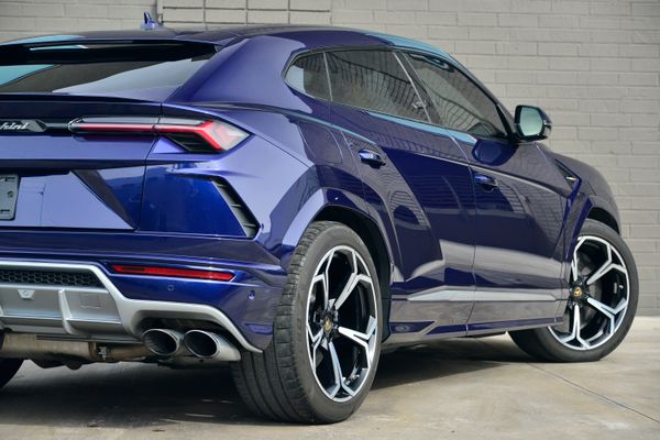 2019 Lamborghini Urus