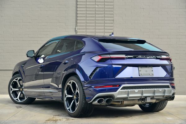 2019 Lamborghini Urus