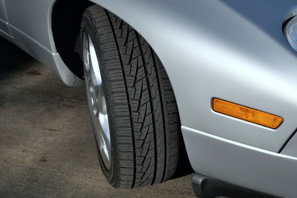 1987 Porsche 928 S4