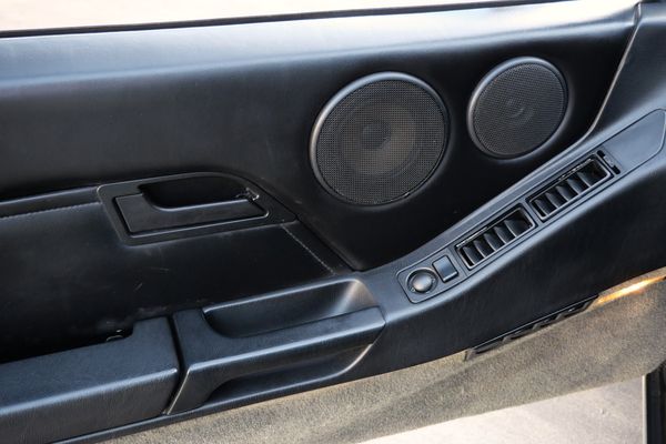 1987 Porsche 928 S4