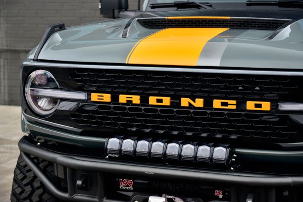 2022 Ford Bronco Wildtrak V6 4-Door, gray with orange accents, previously sold by Sandbox Motors