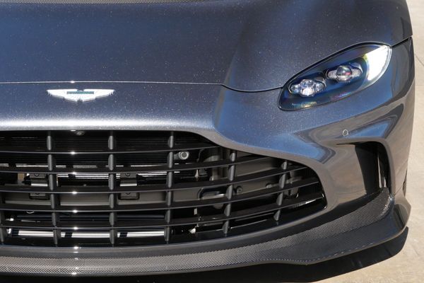 2023 Aston Martin V12 Vantage