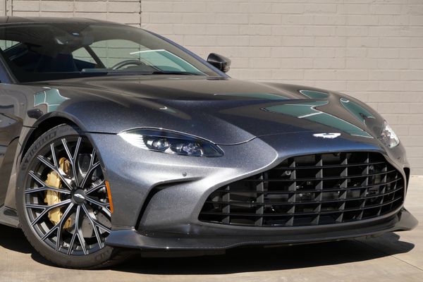 2023 Aston Martin V12 Vantage