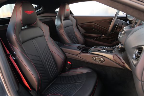 2023 Aston Martin V12 Vantage