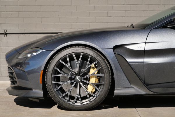2023 Aston Martin V12 Vantage