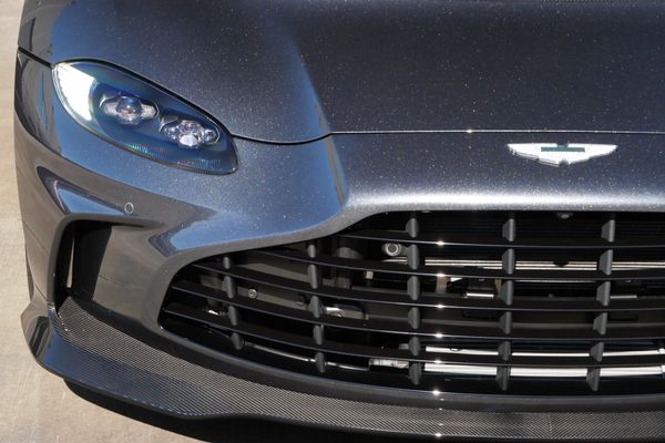 2023 Aston Martin V12 Vantage