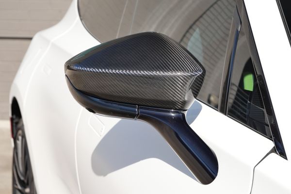 2023 Aston Martin DBX