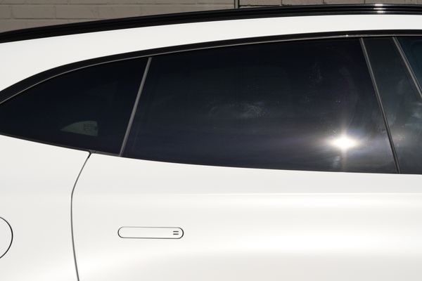 2023 Aston Martin DBX