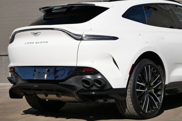 2023 Aston Martin DBX