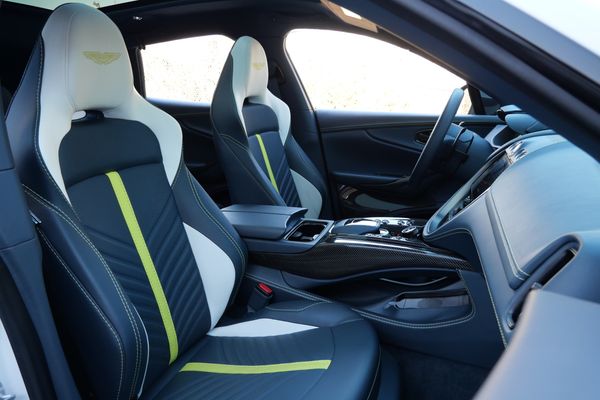 2023 Aston Martin DBX