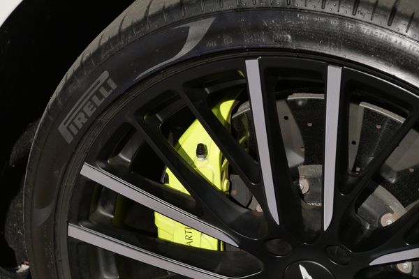 2023 Aston Martin DBX