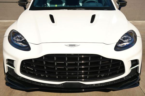 2023 Aston Martin DBX