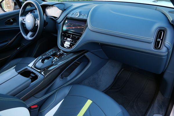 2023 Aston Martin DBX