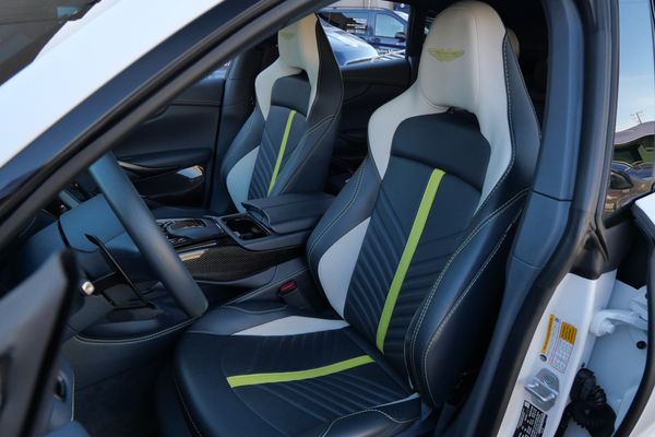 2023 Aston Martin DBX