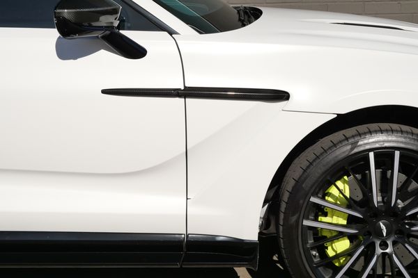 2023 Aston Martin DBX