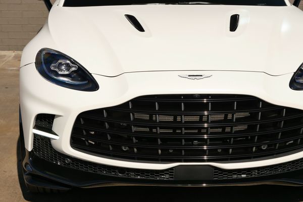 2023 Aston Martin DBX