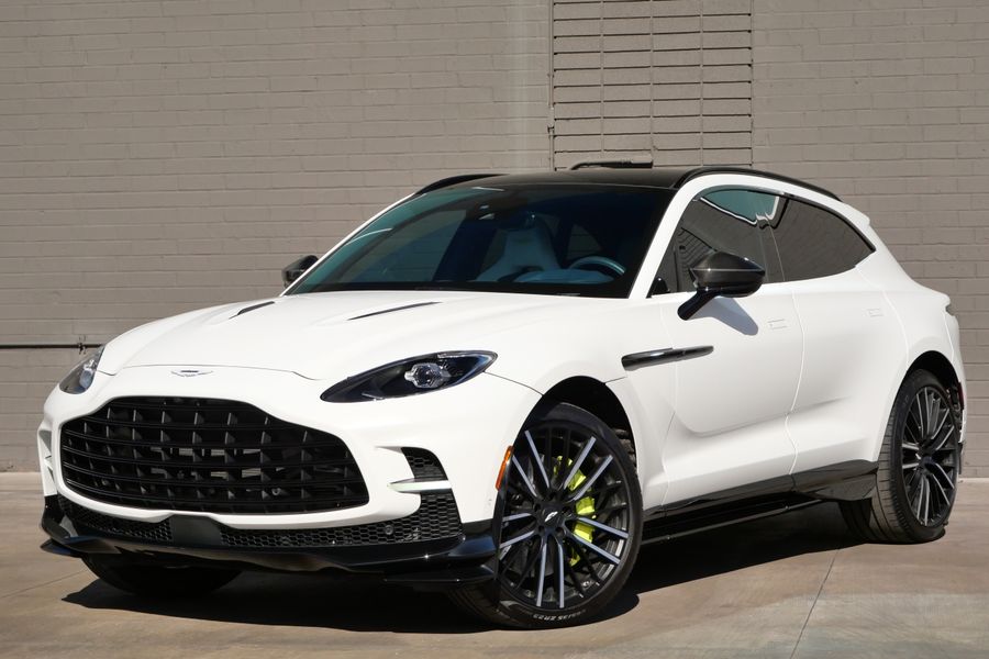 2023 Aston Martin DBX