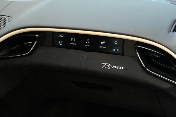 2022 Ferrari Roma