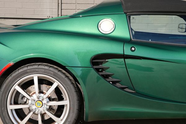 2005 Lotus Elise