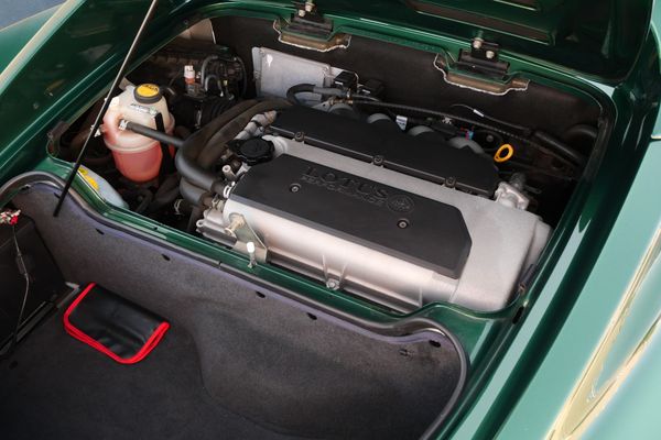 2005 Lotus Elise