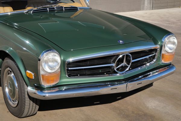 1970 Mercedes-Benz 280 SL