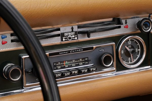 1970 Mercedes-Benz 280 SL