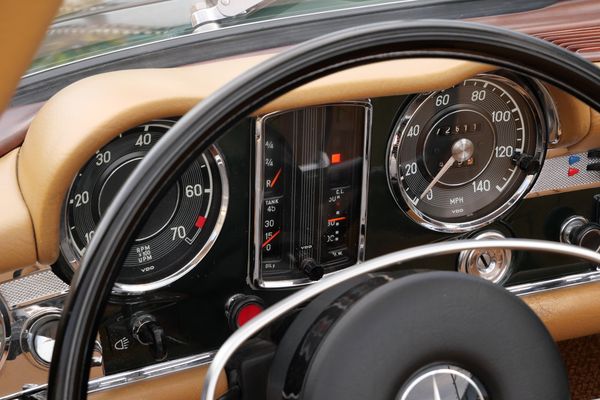 1970 Mercedes-Benz 280 SL
