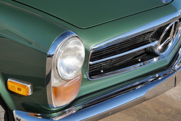 1970 Mercedes-Benz 280 SL